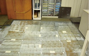 OAフロアー改修工事（改修前）